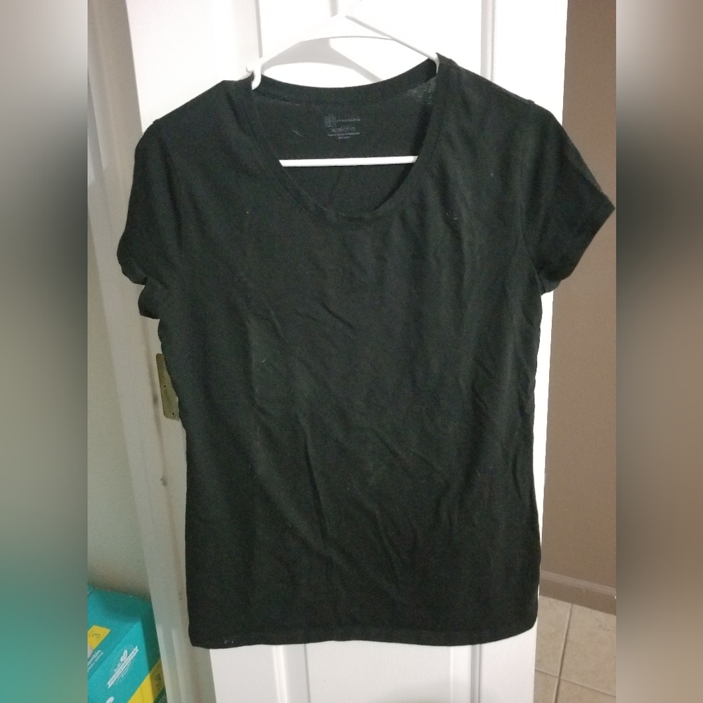 Black female shirt
